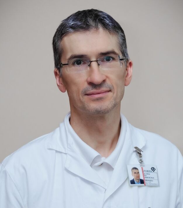 Doktor Chirurg Pavel Valenta